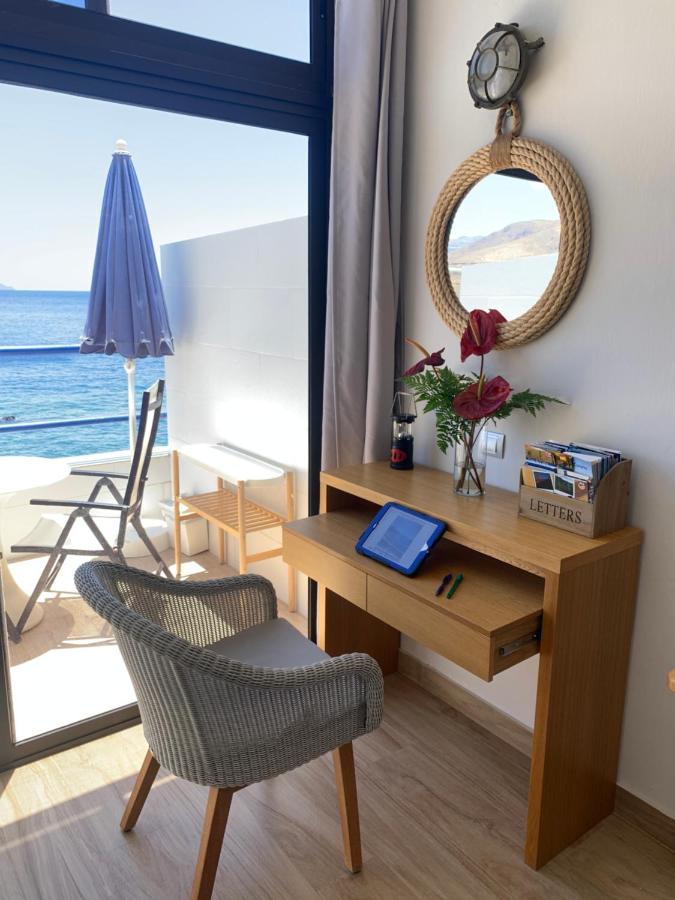 Touch The Sea Apartment Sardina ภายนอก รูปภาพ